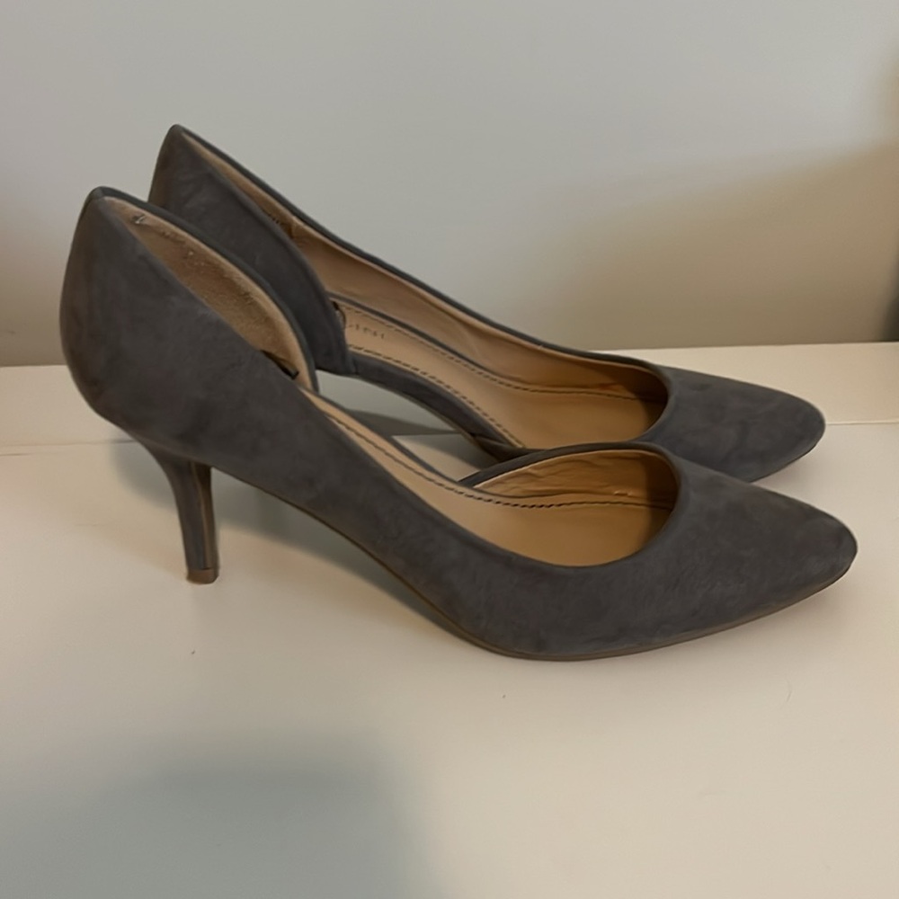 Massini Gray Pointed Toe Heels 💖 - Picture 6 of 11